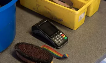 Pony Patch Counterop Card Machine